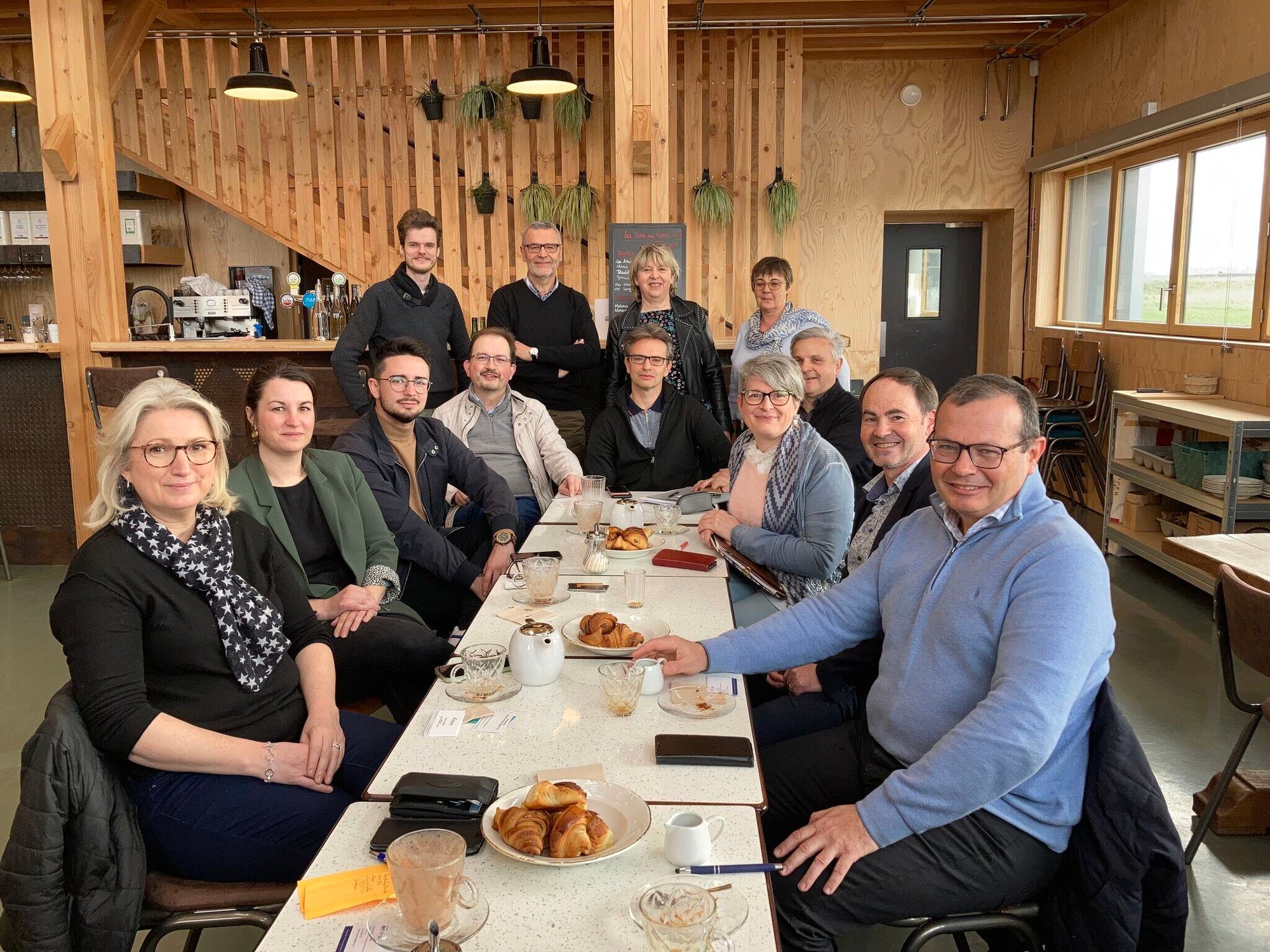 1649247875686-1 1649247875686-1